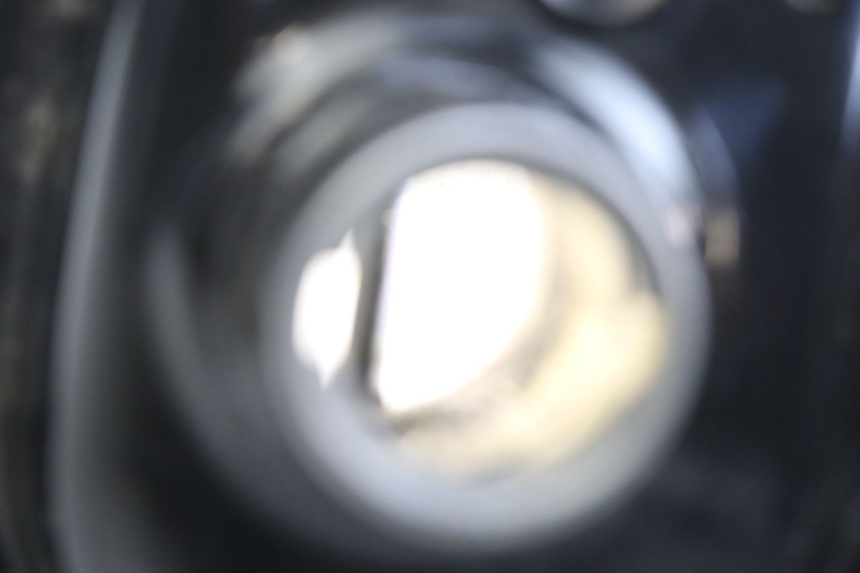 photo de ZBIORNIK PALIWA HONDA PCX (JF47) 125 (2012 - 2013) - Zbliżenie techniczne