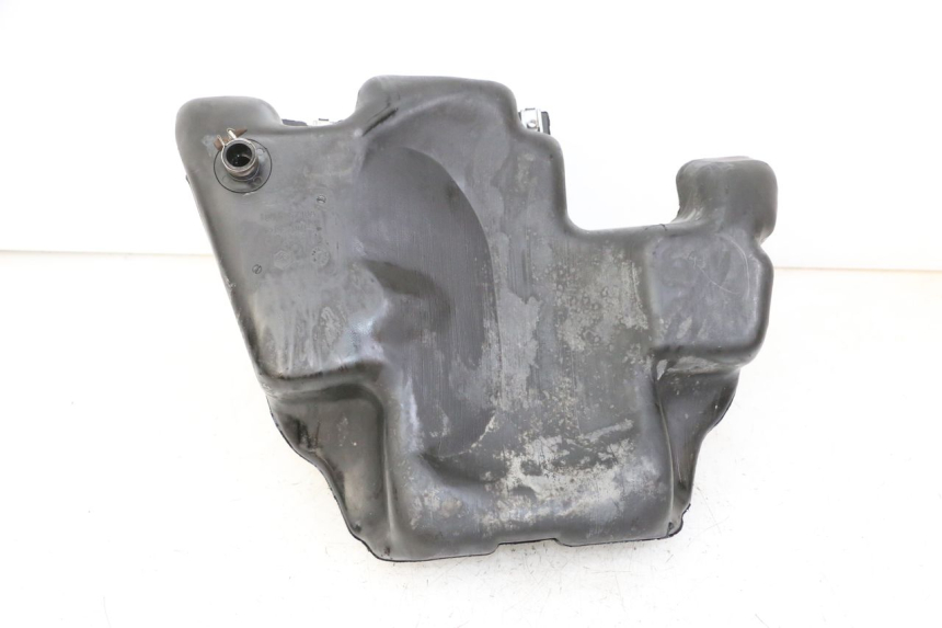 photo de ZBIORNIK PALIWA PIAGGIO VESPA LX 150 (2005 - 2013) - Zoom stanu zużycia