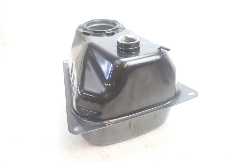 photo de ZBIORNIK PALIWA JM MOTORS R-MAX TECH 50 (2024 - 2026) - Inny kąt widzenia