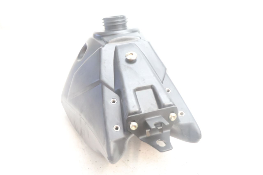 photo de ZBIORNIK PALIWA APOLLO RFZ 125 - Zbliżenie techniczne