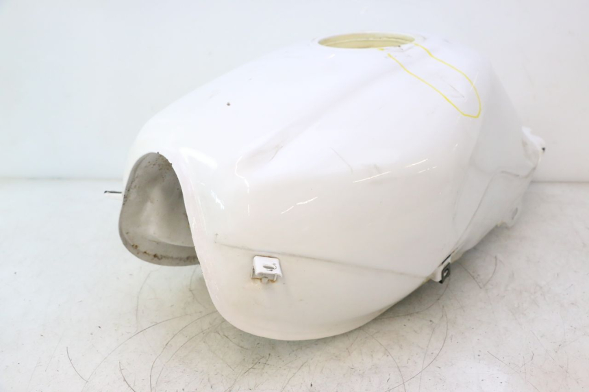 photo de ZBIORNIK PALIWA YAMASAKI ROADSTER 50 (2013 - 2018) - Struktura - zbliżenie