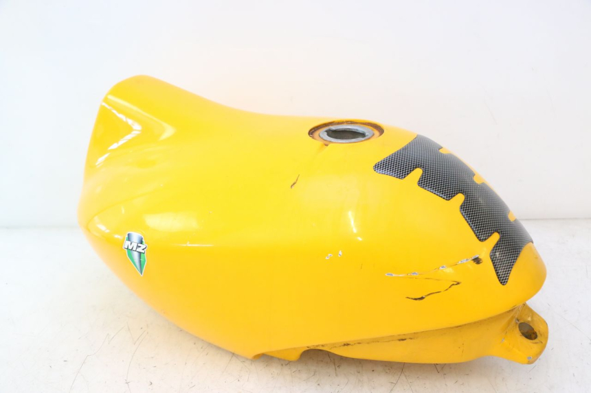 photo de ZBIORNIK PALIWA MZ RT 125 (2000 - 2008) - Widok z bliska