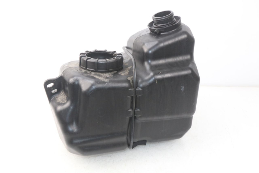 photo de ZBIORNIK PALIWA PEUGEOT SATELIS 125 (2013 - 2018) - Inny kąt widzenia