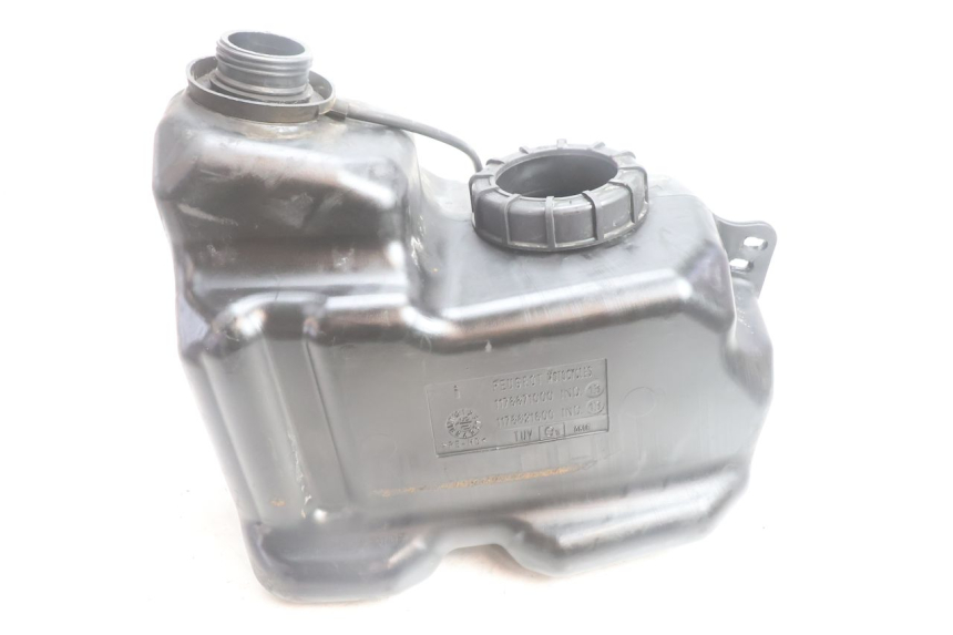 photo de ZBIORNIK PALIWA PEUGEOT SATELIS 125 (2006 - 2009) - Zoom stanu zużycia