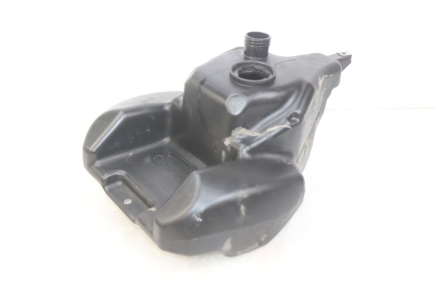 photo de ZBIORNIK PALIWA APRILIA SCARABEO 100 (2003 - 2012) - Zoom stanu zużycia