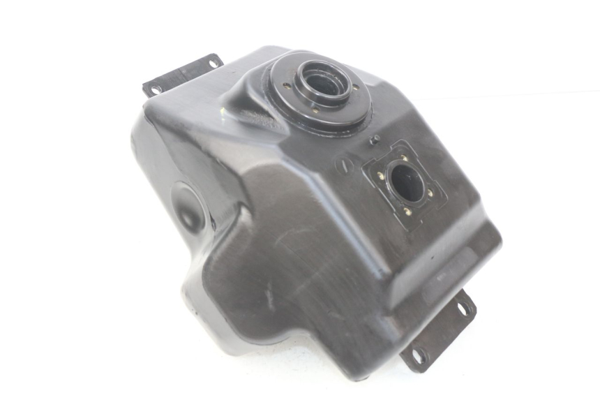 photo de ZBIORNIK PALIWA KYMCO SENTO 50 (2008 - 2013) - Zbliżenie techniczne