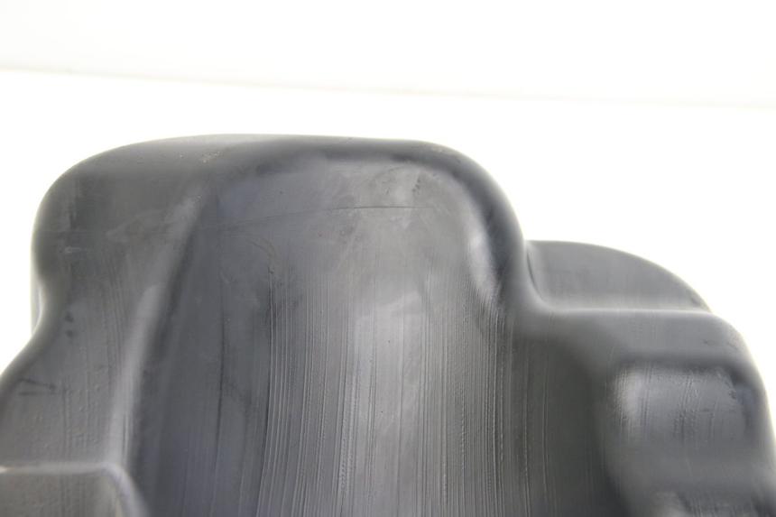 photo de ZBIORNIK PALIWA SUZUKI SIXTEEN 125 (2008 - 2010) - Zbliżenie komponentów