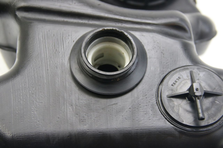 photo de ZBIORNIK PALIWA SUZUKI SIXTEEN 125 (2008 - 2010) - Część sprawdzona