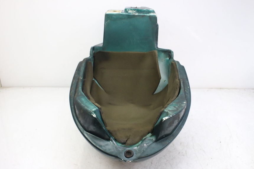 photo de ZBIORNIK PALIWA TRIUMPH SPRINT ST 955 (1999 - 2001) - Zbliżenie techniczne