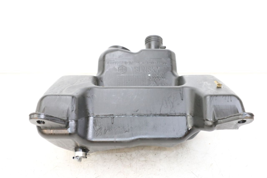 photo de ZBIORNIK PALIWA APRILIA SR MOTARD 50 (2012 - 2018) - Zbliżenie techniczne