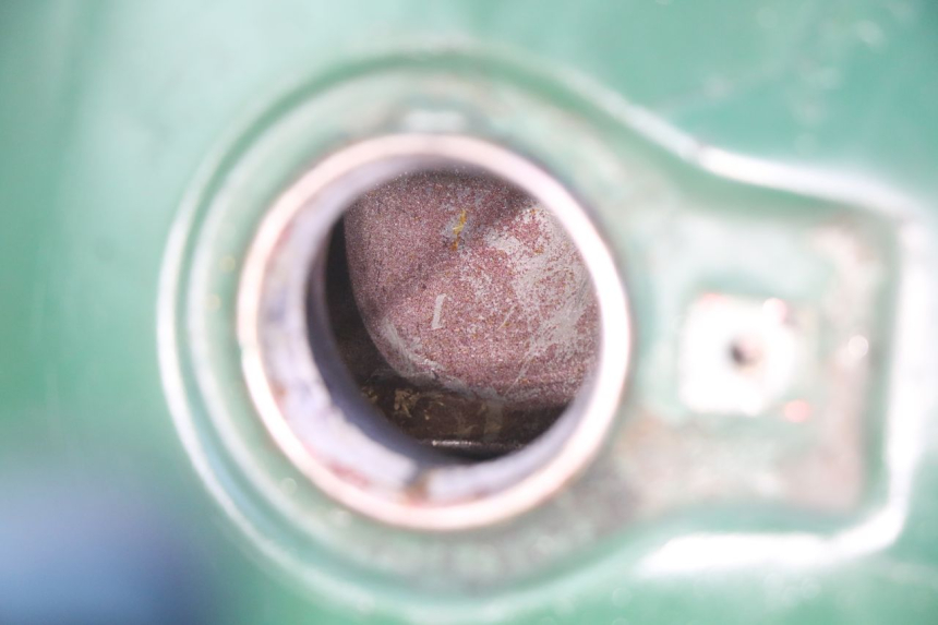 photo de ZBIORNIK PALIWA YAMAHA SR 125 (1982 - 2003) - Zoom stanu zużycia