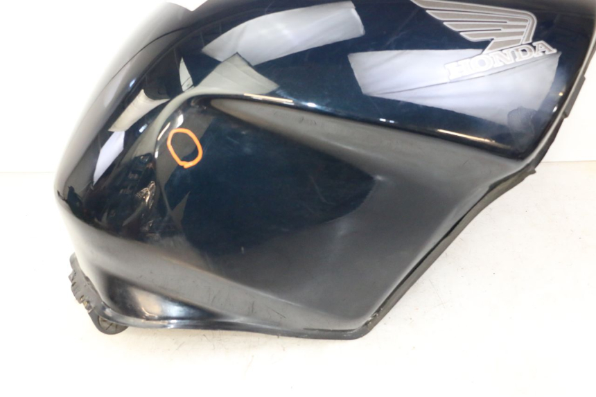photo de ZBIORNIK PALIWA HONDA ST PAN EUROPEAN 1300 (2002 - 2013) - Szczegóły charakterystyczne