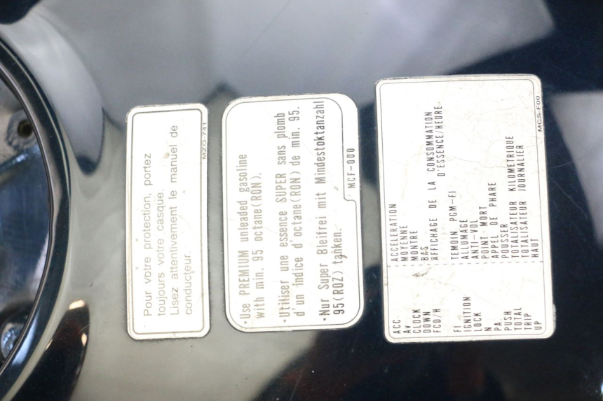 photo de ZBIORNIK PALIWA HONDA ST PAN EUROPEAN 1300 (2002 - 2013) - Zoom stanu zużycia