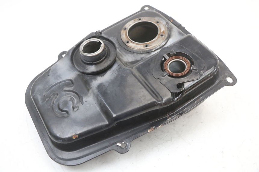 photo de ZBIORNIK PALIWA KYMCO SUPER 8 4T 50 (2021 - 2024) - Zoom stanu zużycia