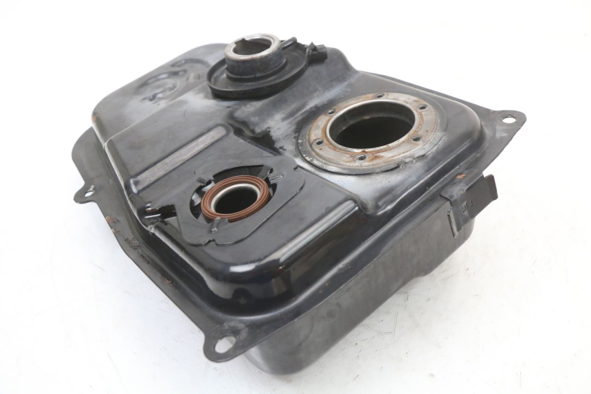 photo de ZBIORNIK PALIWA KYMCO SUPER 8 4T 50 (2021 - 2024) - Zbliżenie techniczne