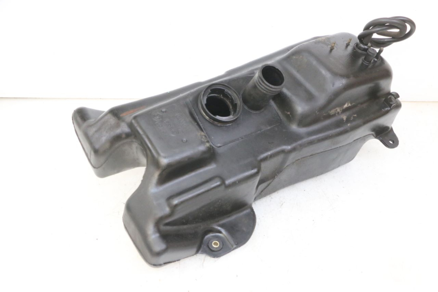 photo de ZBIORNIK PALIWA PIAGGIO SUPER LX 125 (2000 - 2003) - Widok główny