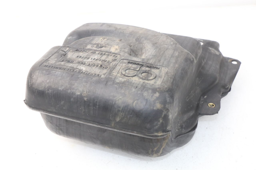 photo de ZBIORNIK PALIWA PEUGEOT SV 50 (1992 - 2004) - Zoom stanu zużycia