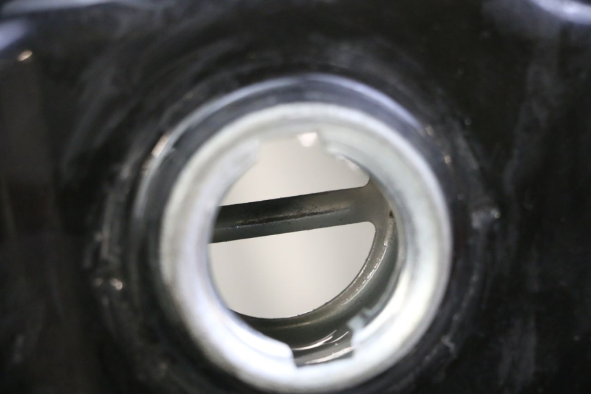 photo de ZBIORNIK PALIWA PEUGEOT TWEET 4T 50 (2018 - 2022) - Zoom stanu zużycia