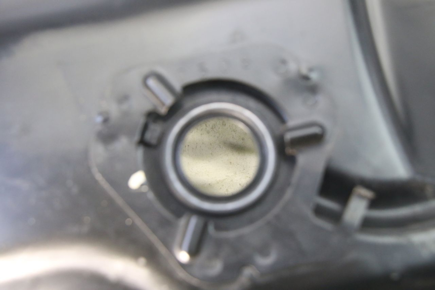 photo de ZBIORNIK PALIWA PEUGEOT TWEET 4T 50 (2014 - 2019) - Punkty mocowania