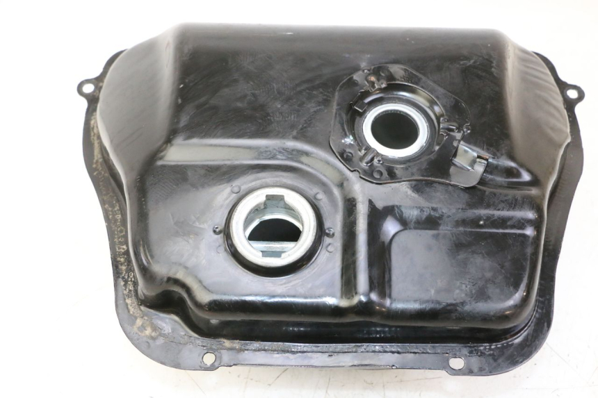 photo de ZBIORNIK PALIWA PEUGEOT TWEET 4T 50 (2018 - 2022) - Widok główny