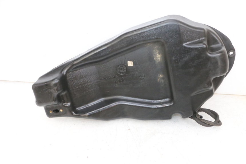 photo de ZBIORNIK PALIWA YAMAHA TZR 50 (2008 - 2016) - Zoom stanu zużycia