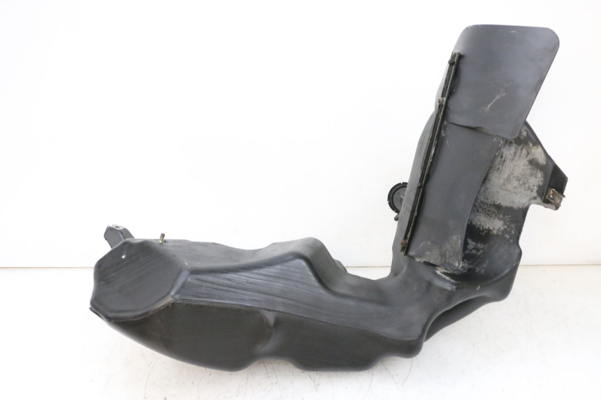 photo de ZBIORNIK PALIWA PIAGGIO VESPA GTS SUPER IE 125 (2009 - 2016) - Szczegół części