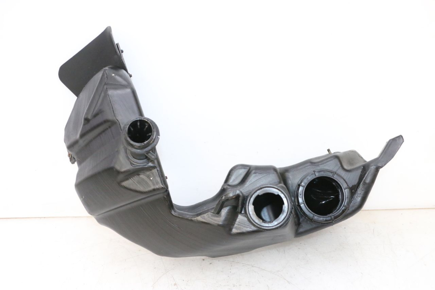 photo de ZBIORNIK PALIWA PIAGGIO VESPA GTS SUPER IE 125 (2009 - 2016) - Zoom stanu zużycia