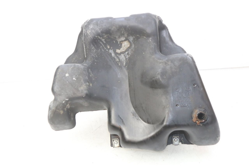 photo de ZBIORNIK PALIWA PIAGGIO VESPA LX 125 (2005 - 2010) - Szczegół części