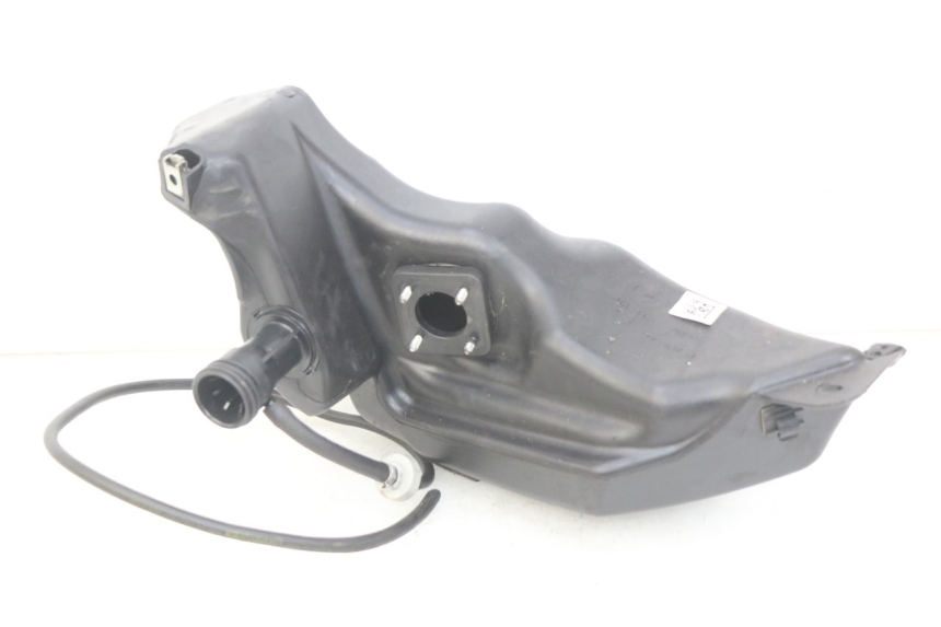 photo de ZBIORNIK PALIWA PIAGGIO VESPA PRIMAVERA 2T 50 (2013 - 2018) - Szczegół części