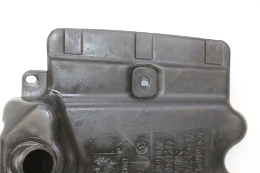 photo de ZBIORNIK PALIWA PEUGEOT VIVACITY NEW 4T 50 (2008 - 2017) - Stan powierzchni