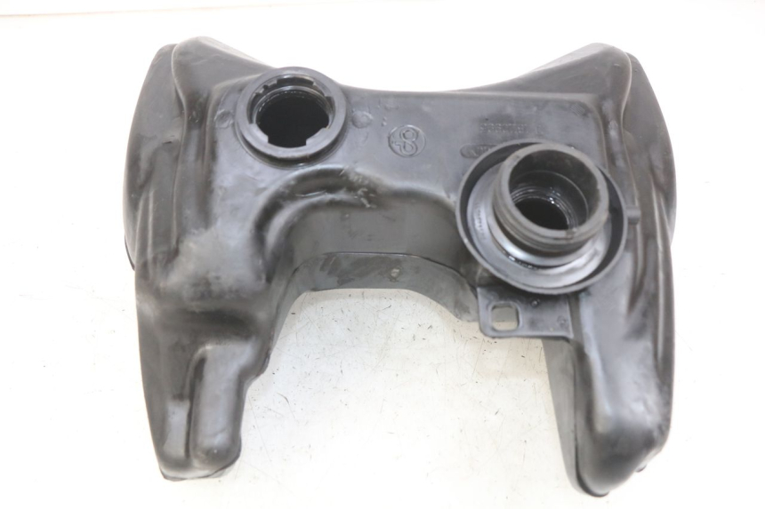 photo de ZBIORNIK PALIWA PEUGEOT VIVACITY 50 (1998 - 2003) - Zbliżenie techniczne