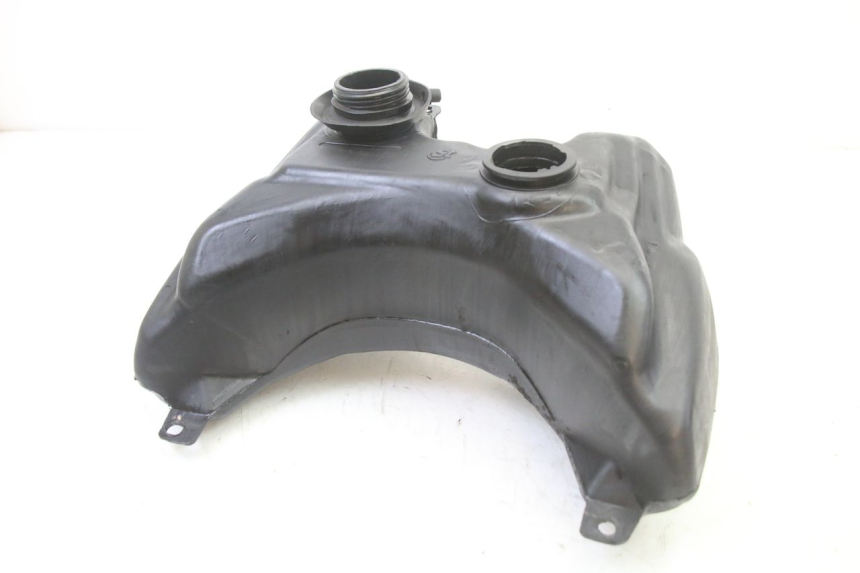 photo de ZBIORNIK PALIWA PEUGEOT VIVACITY 50 (2004 - 2009) - Zoom stanu zużycia