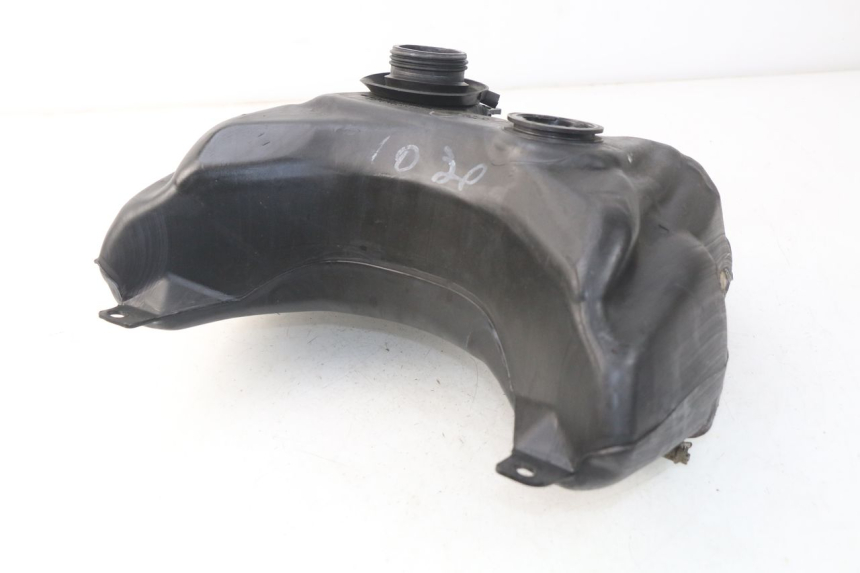 photo de ZBIORNIK PALIWA PEUGEOT VIVACITY 100 (1999 - 2008) - Zoom stanu zużycia