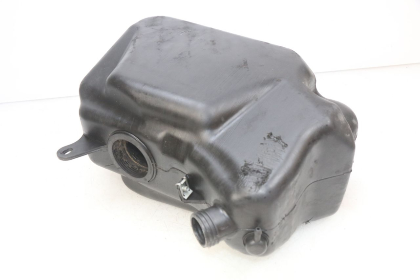 photo de ZBIORNIK PALIWA PIAGGIO X9 EVOLUTION 250 (2003 - 2007) - Zoom stanu zużycia