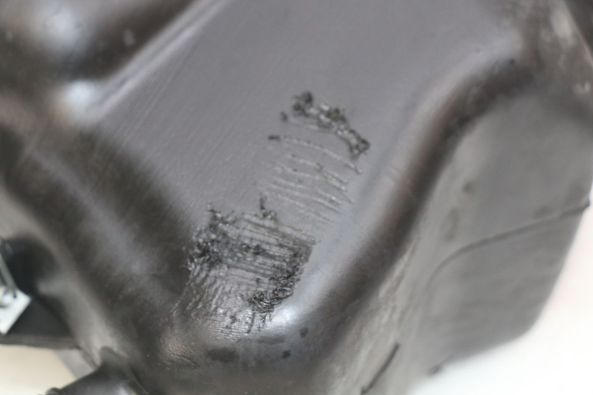 photo de ZBIORNIK PALIWA PIAGGIO X9 EVOLUTION 250 (2003 - 2007) - Inny kąt widzenia