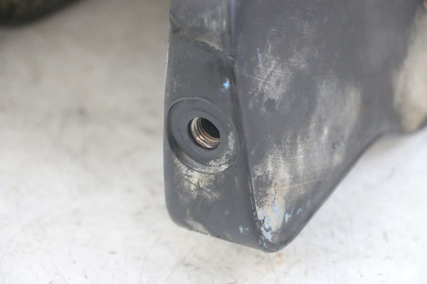 photo de ZBIORNIK PALIWA PEUGEOT XP6 50 (1997 - 2003) - Zbliżenie techniczne