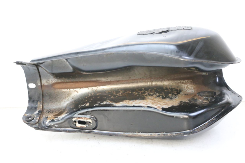 photo de ZBIORNIK PALIWA YAMAHA SR 125 (1982 - 2003) - Zoom stanu zużycia