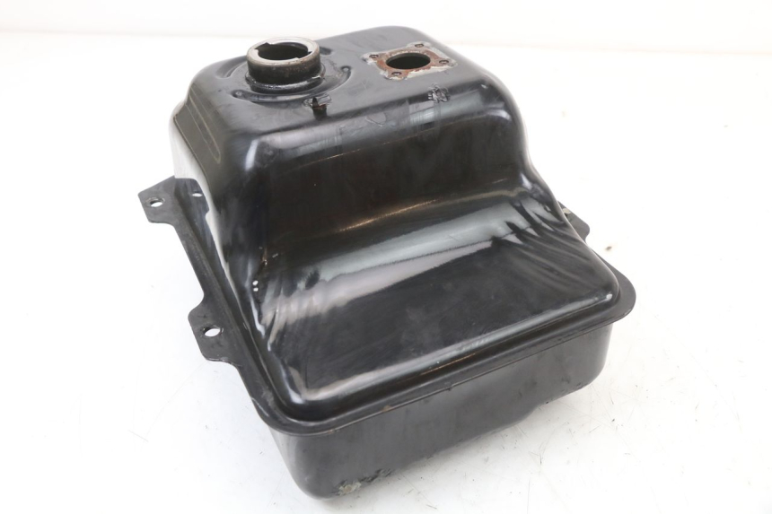 photo de ZBIORNIK PALIWA YAMAHA YE ZEST 50 (1992 - 1998) - Zoom stanu zużycia