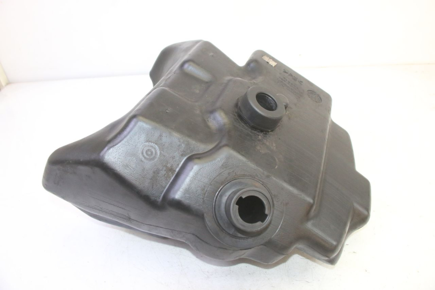 photo de ZBIORNIK PALIWA YAMAHA YP MAJESTY 125 (2002 - 2006) - Szczegół części