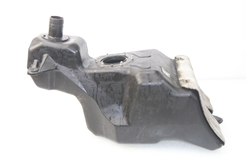 photo de ZBIORNIK PALIWA YAMAHA YP X-MAX XMAX 400 (2014 - 2017) - Zbliżenie techniczne