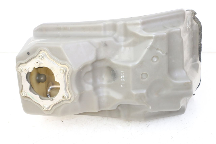 photo de ZBIORNIK PALIWA YAMAHA YZF YZ-F 450 (2014 - 2016) - Inny kąt widzenia