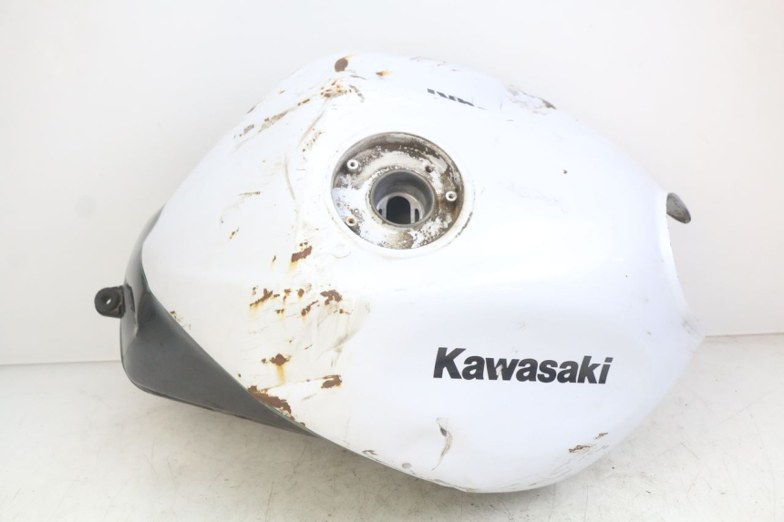 photo de ZBIORNIK PALIWA KAWASAKI Z 750 (2007 - 2013) - Zbliżenie techniczne