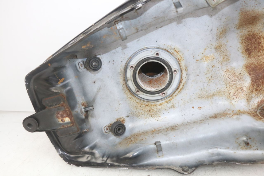 photo de ZBIORNIK PALIWA KAWASAKI Z 750 (2007 - 2013) - Inny kąt widzenia