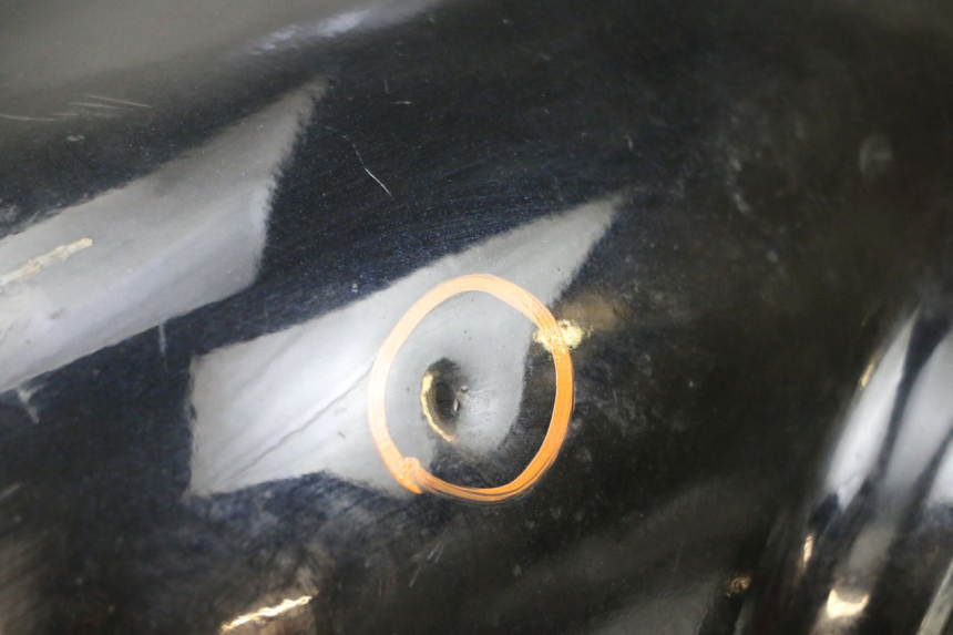 photo de ZBIORNIK PALIWA KYMCO ZING 125 (1997 - 2003) - Widok profilu