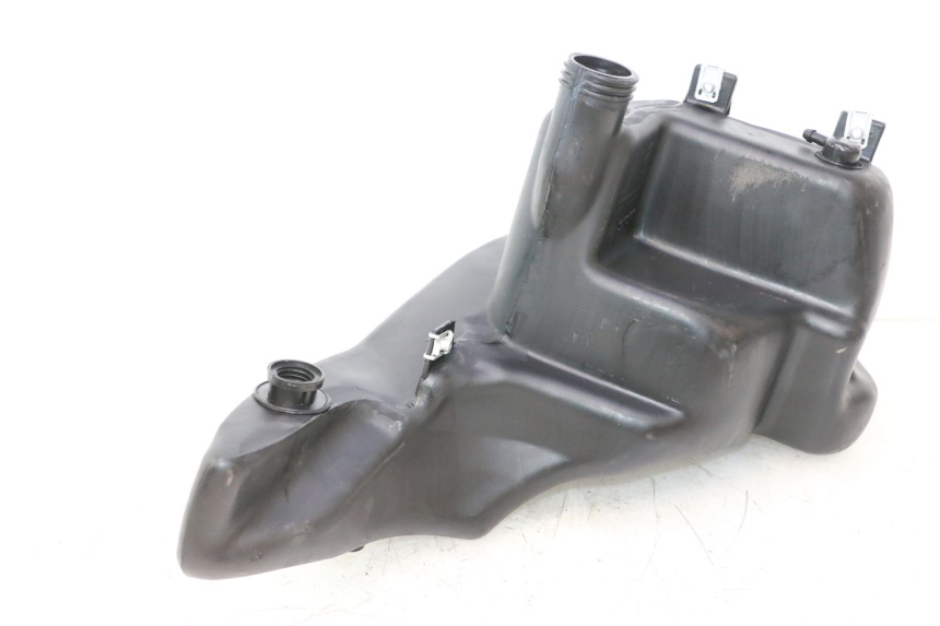 photo de ZBIORNIK PALIWA PIAGGIO ZIP 2T 50 (2009 - 2019) - Zbliżenie techniczne