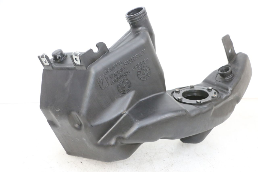 photo de ZBIORNIK PALIWA PIAGGIO ZIP 4T 50 (2018 - 2020) - Widok główny