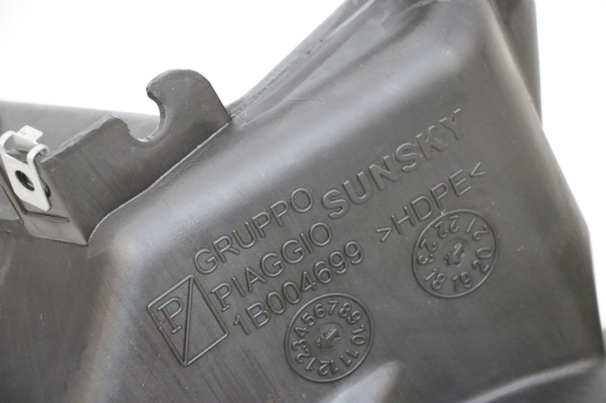 photo de ZBIORNIK PALIWA PIAGGIO ZIP 4T 50 (2018 - 2020) - Stan powierzchni