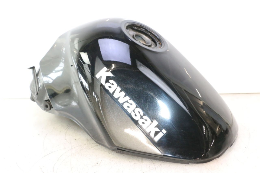 photo de ZBIORNIK PALIWA KAWASAKI ZZR 600 (1995 - 2004) - Widok główny
