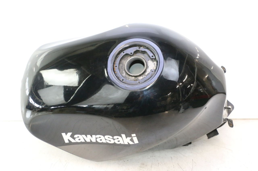 photo de ZBIORNIK PALIWA KAWASAKI ZZR 600 (1995 - 2004) - Szczegół części