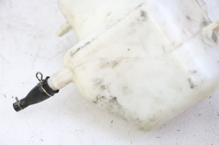 photo de ZBIORNIK OLEJU KYMCO AGILITY NAKED RENOUVO 2T 50 (2011 - 2018) - Zbliżenie techniczne